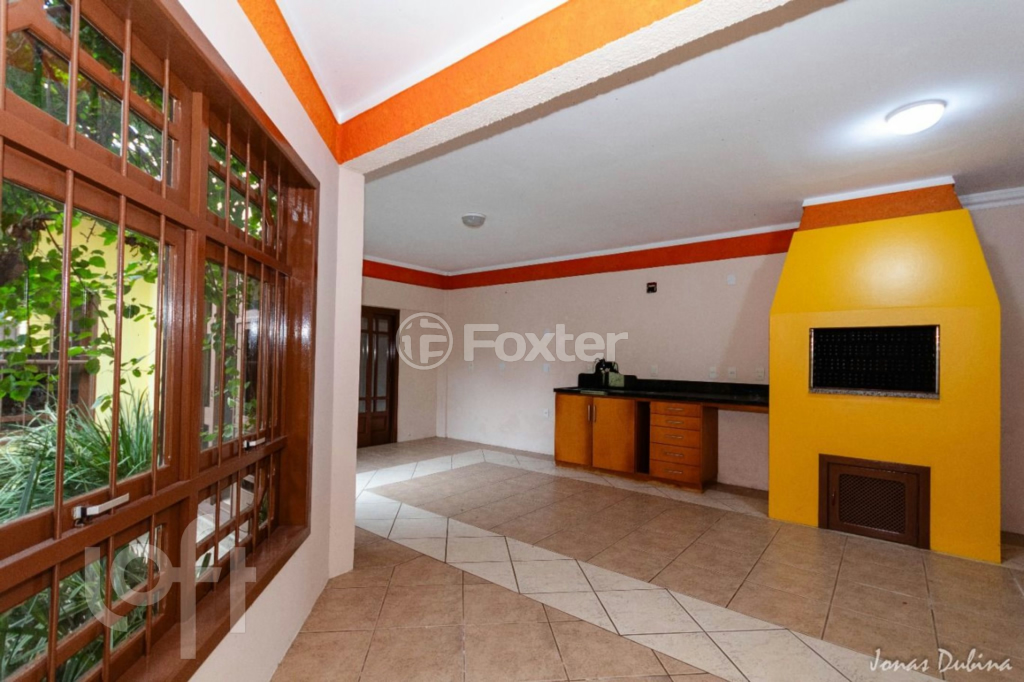 Casa à venda com 4 quartos, 330m² - Foto 8
