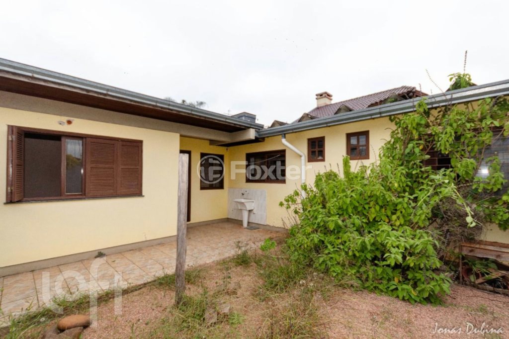 Casa à venda com 4 quartos, 330m² - Foto 29