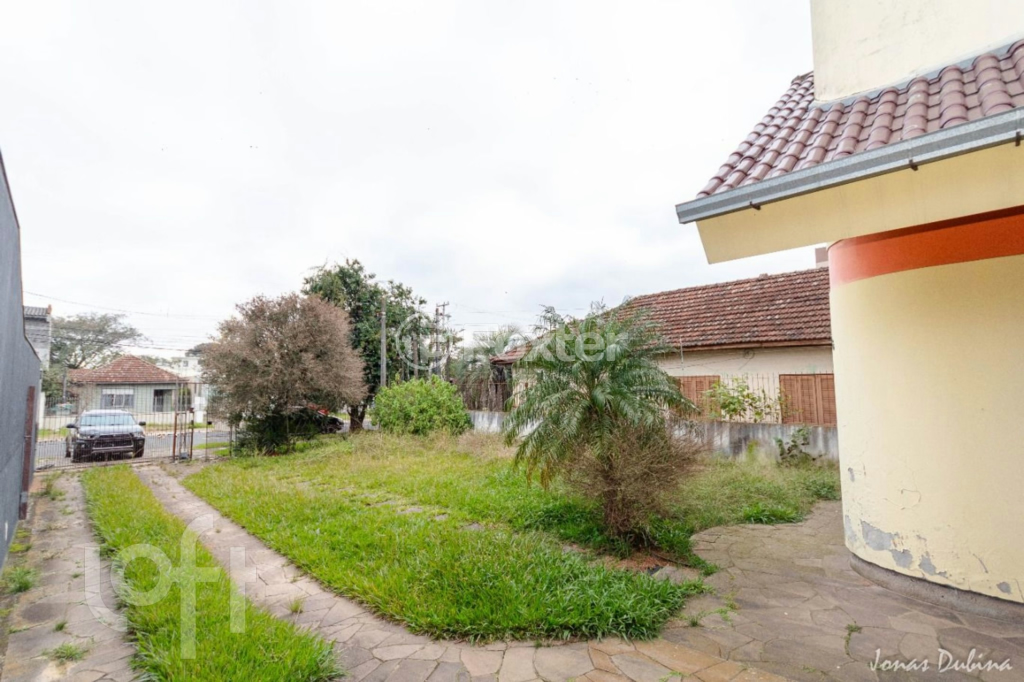 Casa à venda com 4 quartos, 330m² - Foto 41