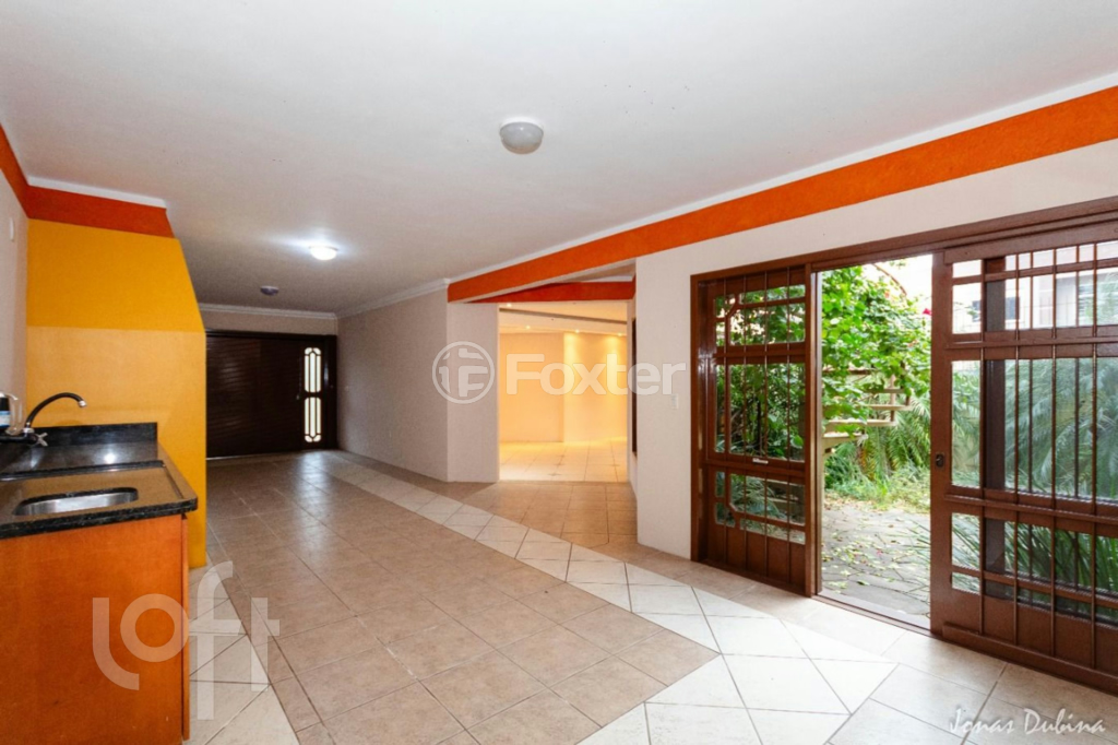 Casa à venda com 4 quartos, 330m² - Foto 12