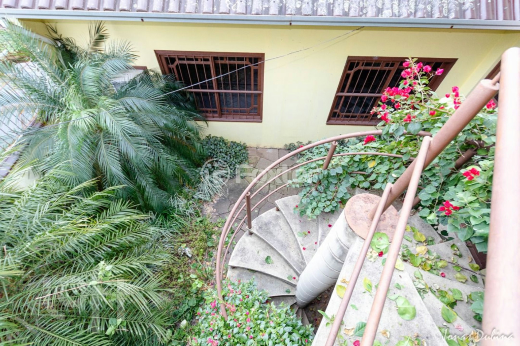 Casa à venda com 4 quartos, 330m² - Foto 39
