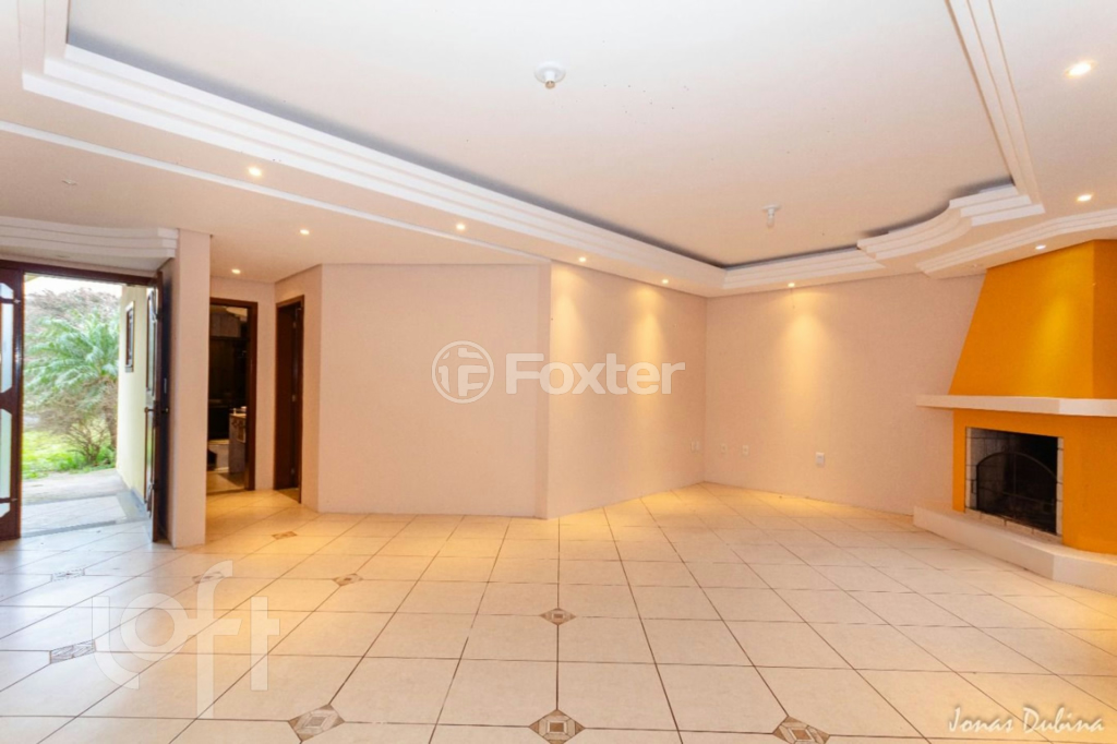 Casa à venda com 4 quartos, 330m² - Foto 2