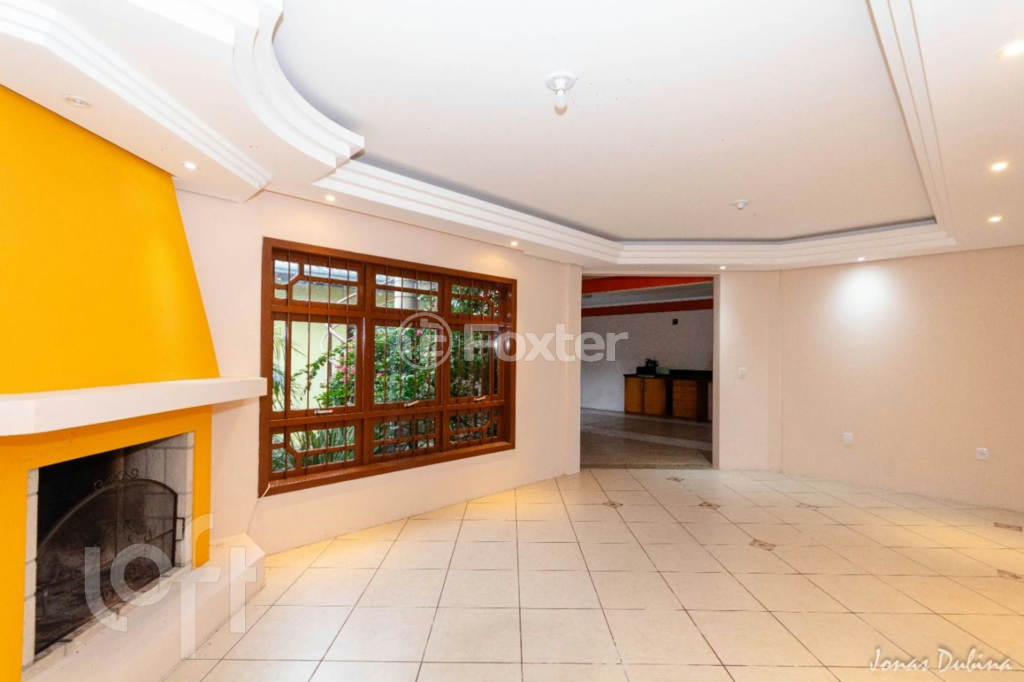 Casa à venda com 4 quartos, 330m² - Foto 3