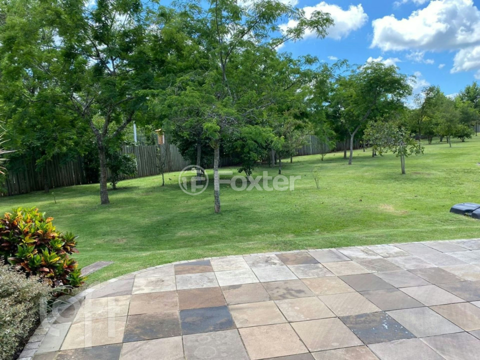 Casa de Condomínio à venda com 4 quartos, 430m² - Foto 4