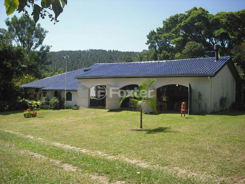 Sítio à venda com 5 quartos, 300m² - Foto 1