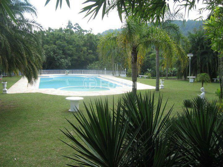 Sítio à venda com 5 quartos, 300m² - Foto 4