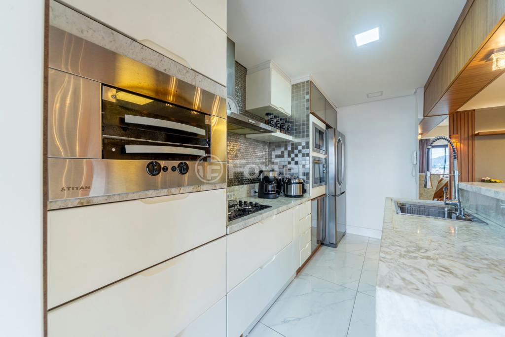 Cobertura à venda com 3 quartos, 243m² - Foto 11