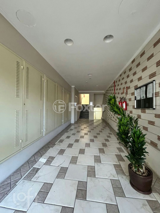 Apartamento à venda com 2 quartos, 64m² - Foto 9