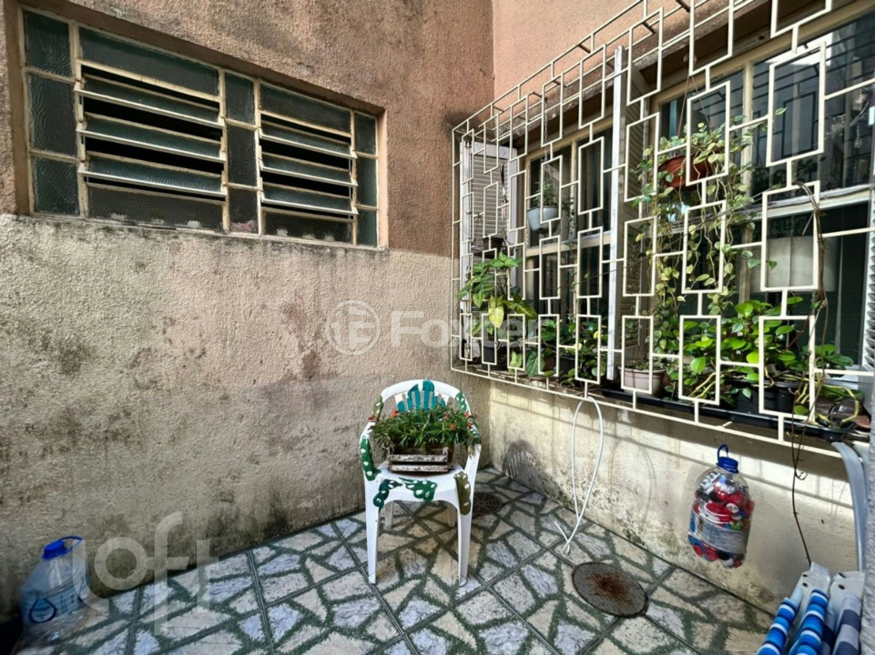 Apartamento à venda com 2 quartos, 64m² - Foto 7