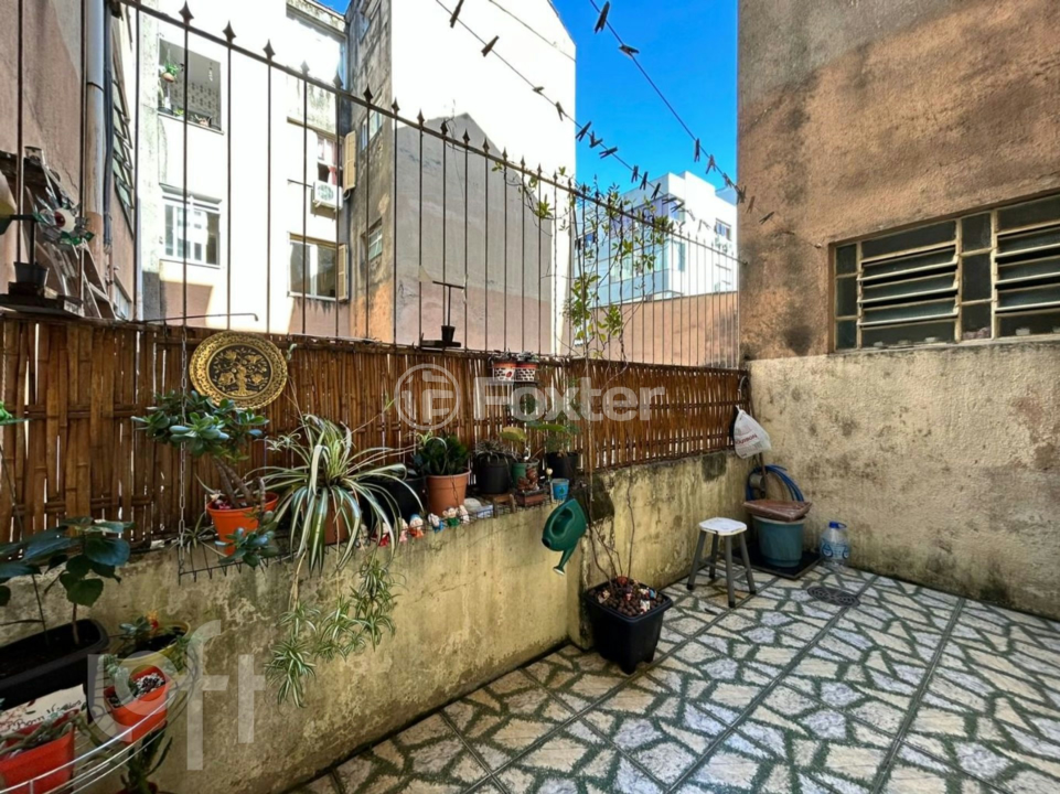 Apartamento à venda com 2 quartos, 64m² - Foto 6