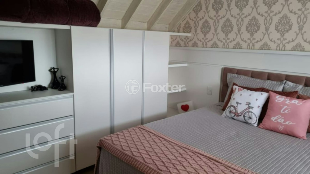 Apartamento à venda com 3 quartos, 111m² - Foto 2