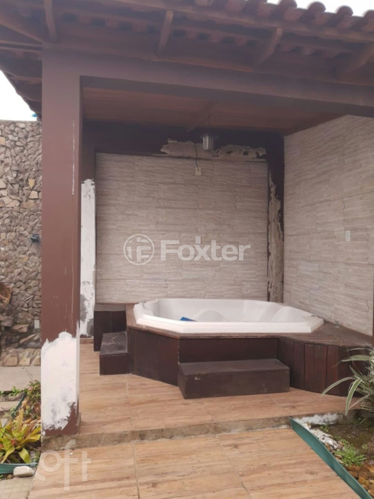 Casa à venda com 4 quartos, 200m² - Foto 15