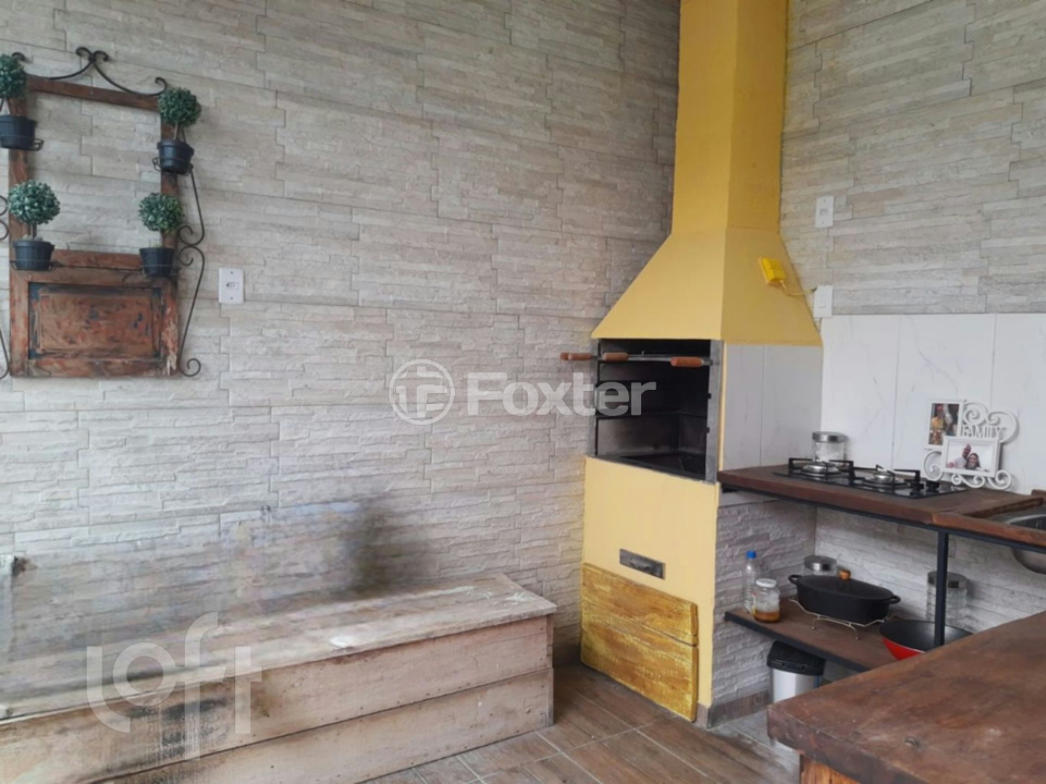 Casa à venda com 4 quartos, 200m² - Foto 14
