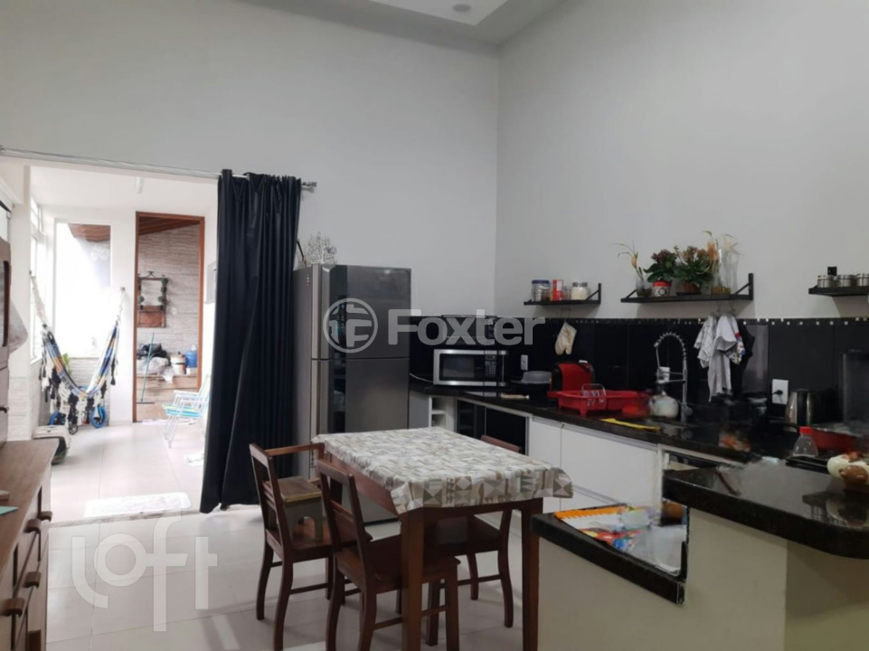 Casa à venda com 4 quartos, 200m² - Foto 6