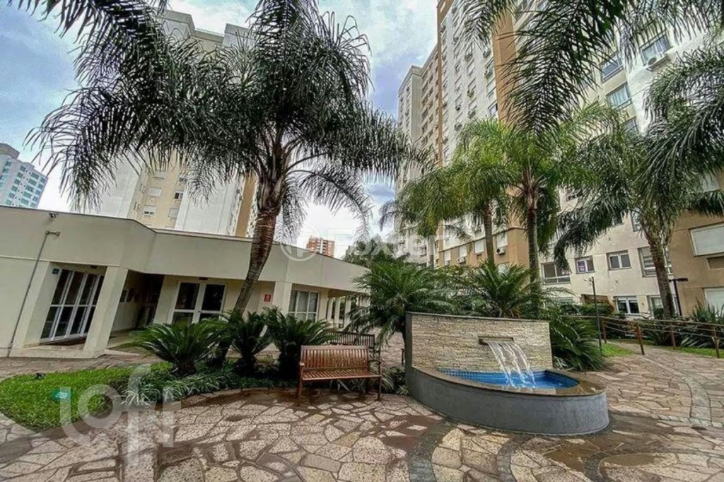 Apartamento à venda com 3 quartos, 71m² - Foto 1