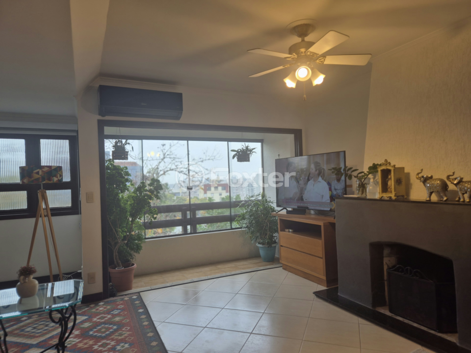 Cobertura à venda com 3 quartos, 250m² - Foto 1