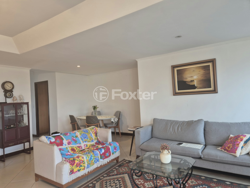 Cobertura à venda com 3 quartos, 250m² - Foto 3