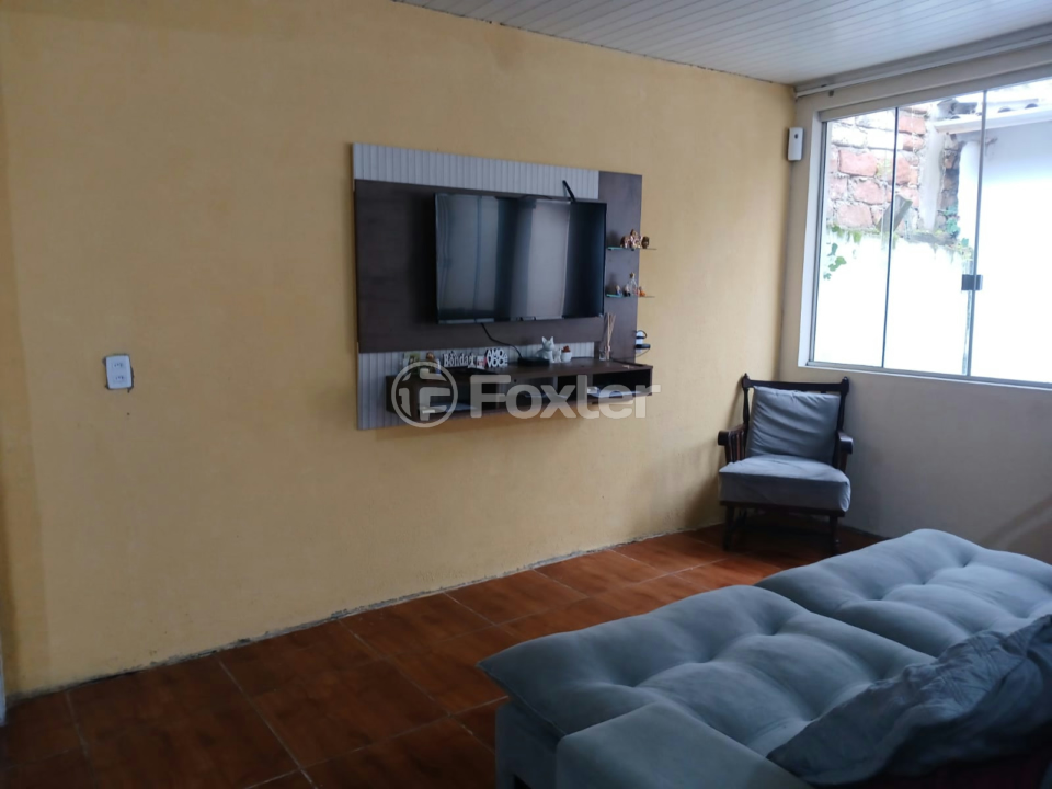Casa à venda com 2 quartos, 70m² - Foto 4