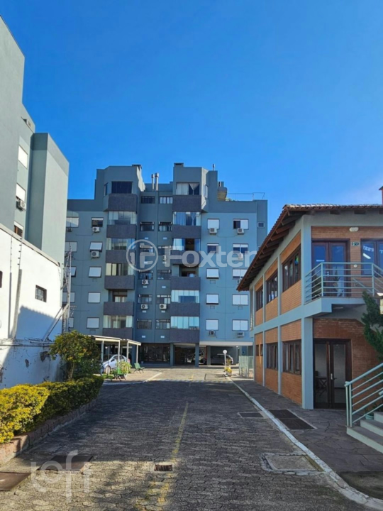 Apartamento à venda com 2 quartos, 67m² - Foto 11