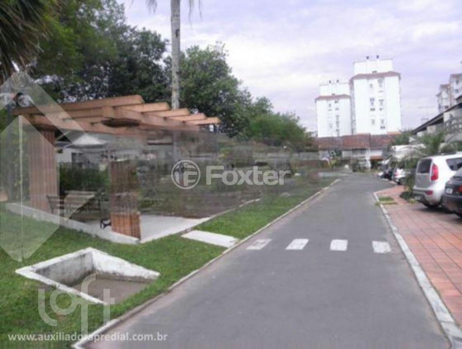 Casa de Condomínio à venda com 3 quartos, 159m² - Foto 1