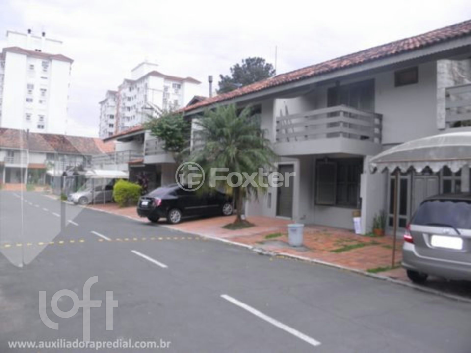 Casa de Condomínio à venda com 3 quartos, 159m² - Foto 2