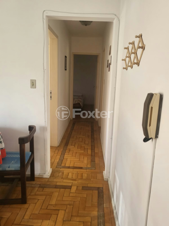Apartamento à venda com 2 quartos, 65m² - Foto 3