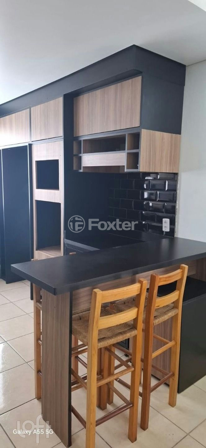 Apartamento à venda com 2 quartos, 50m² - Foto 2