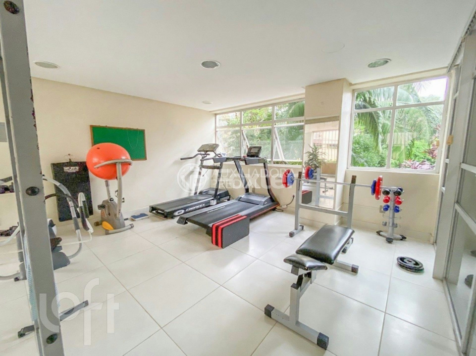 Apartamento à venda com 1 quarto, 29m² - Foto 11