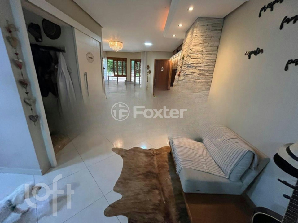 Casa à venda com 3 quartos, 159m² - Foto 3