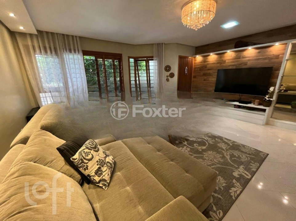 Casa à venda com 3 quartos, 159m² - Foto 1
