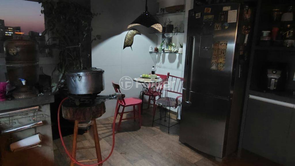 Apartamento à venda com 3 quartos, 136m² - Foto 4