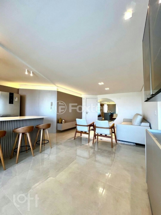 Apartamento à venda com 3 quartos, 104m² - Foto 4