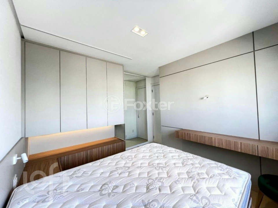 Apartamento à venda com 3 quartos, 104m² - Foto 7