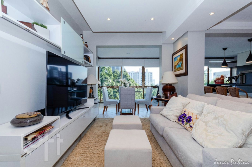 Apartamento à venda com 3 quartos, 136m² - Foto 3