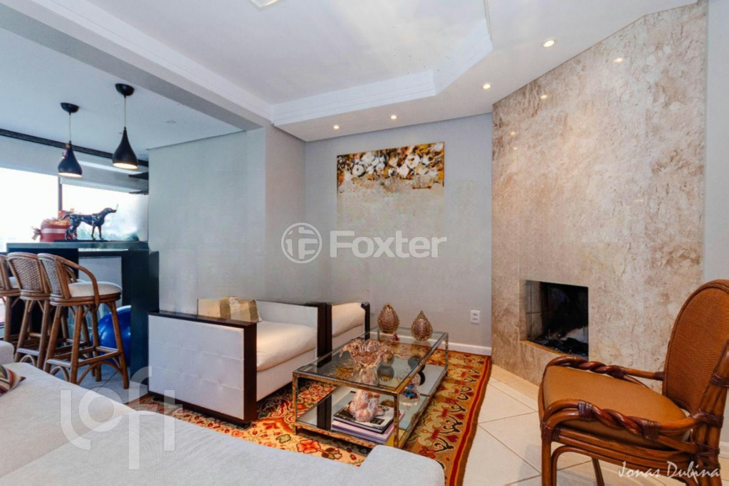 Apartamento à venda com 3 quartos, 136m² - Foto 2