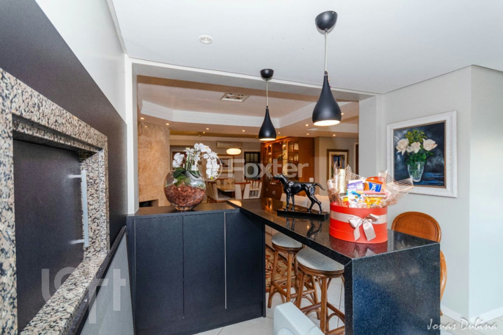 Apartamento à venda com 3 quartos, 136m² - Foto 13