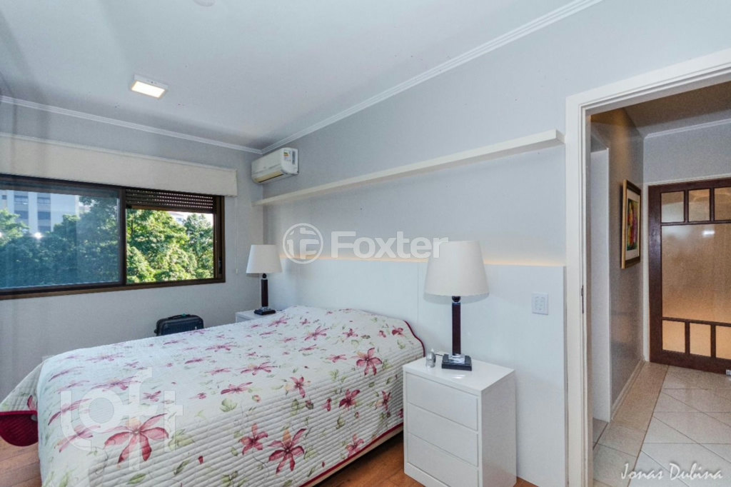 Apartamento à venda com 3 quartos, 136m² - Foto 32
