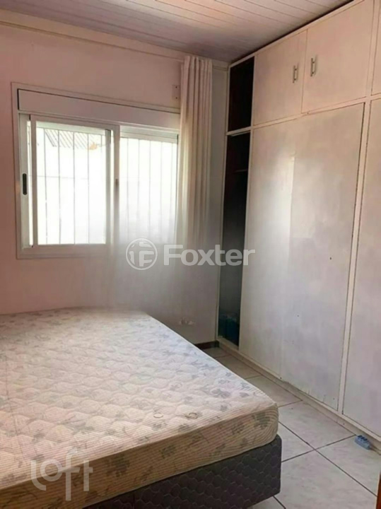 Casa à venda com 2 quartos, 52m² - Foto 4