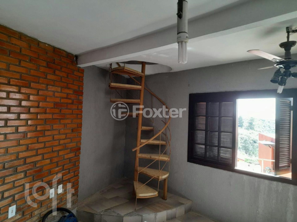 Casa à venda com 2 quartos, 440m² - Foto 2