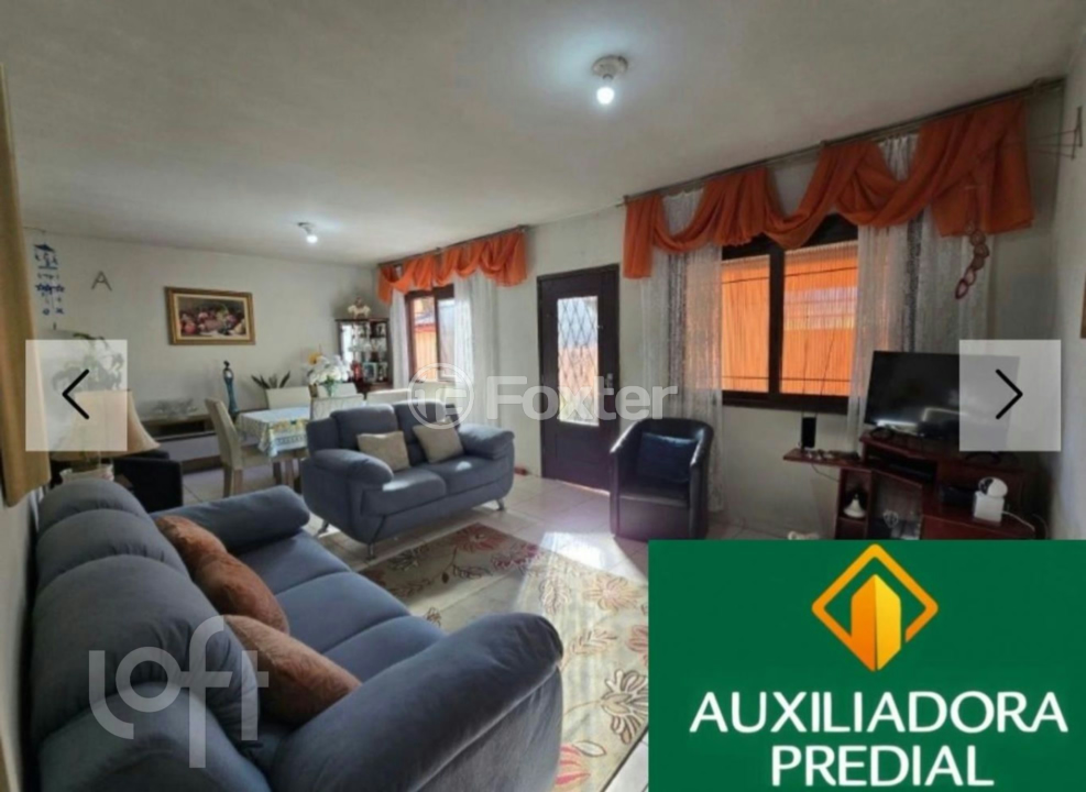 Casa à venda com 4 quartos, 100m² - Foto 2