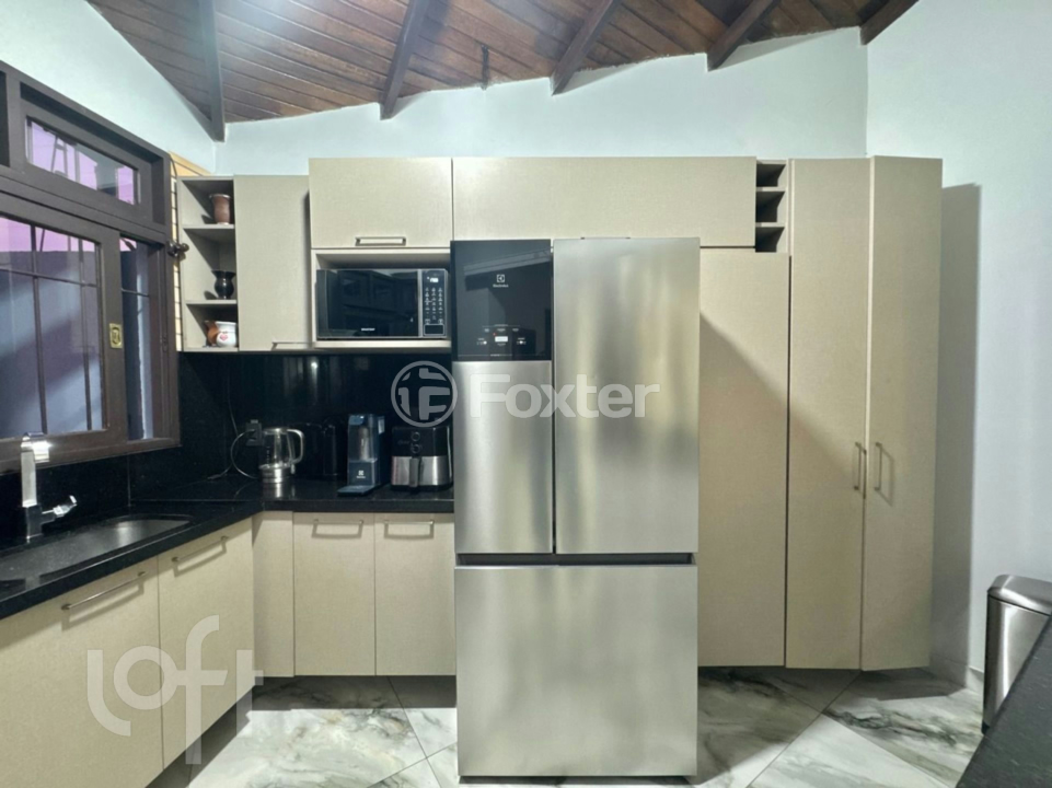 Casa à venda com 4 quartos, 293m² - Foto 3