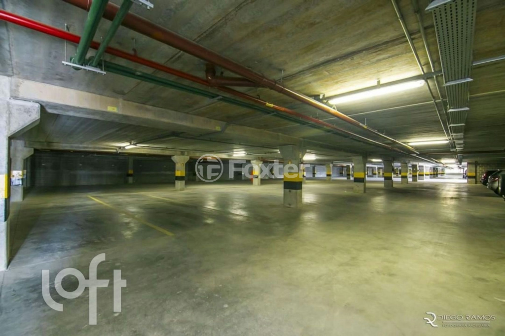 Apartamento à venda com 2 quartos, 55m² - Foto 32