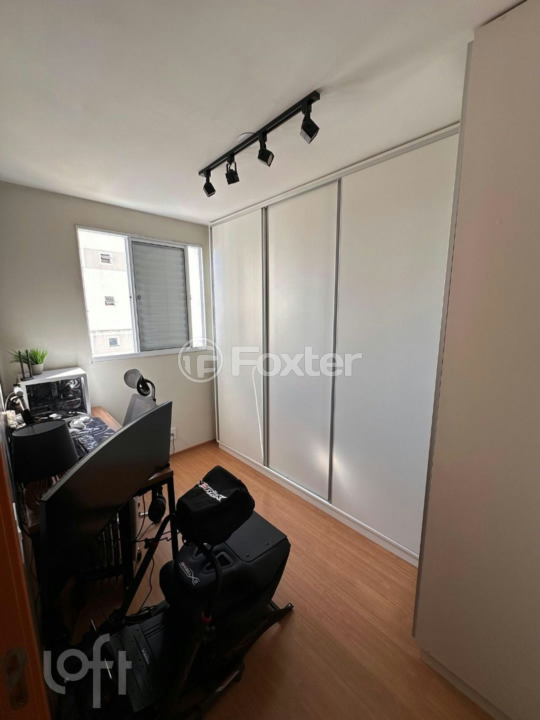 Apartamento à venda com 2 quartos, 44m² - Foto 2