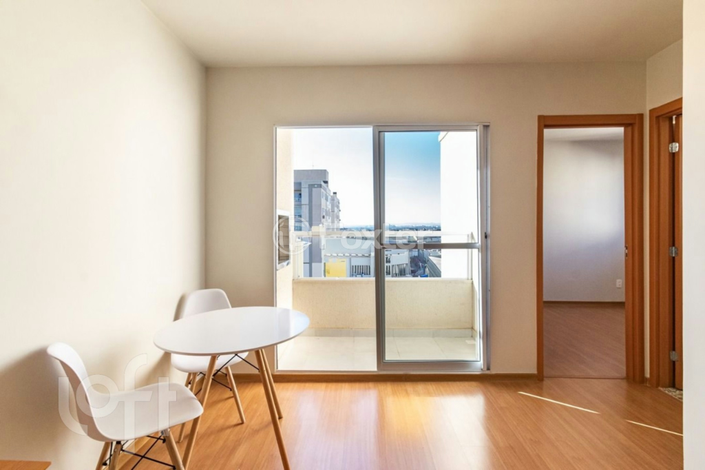 Apartamento à venda com 2 quartos, 44m² - Foto 1