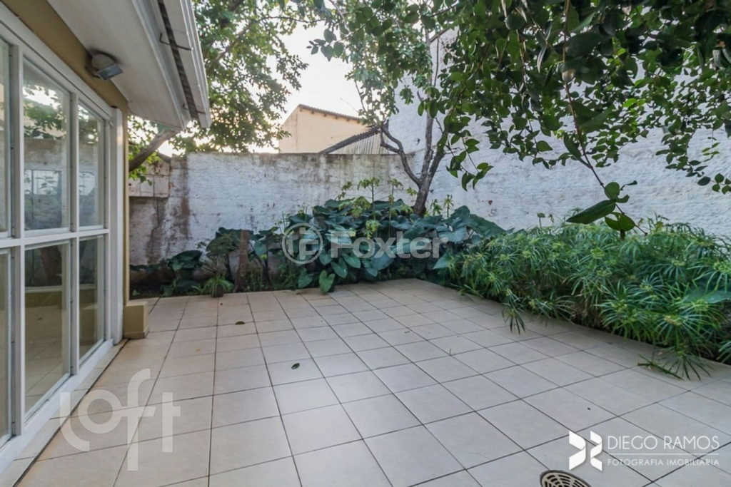 Casa à venda com 3 quartos, 252m² - Foto 28