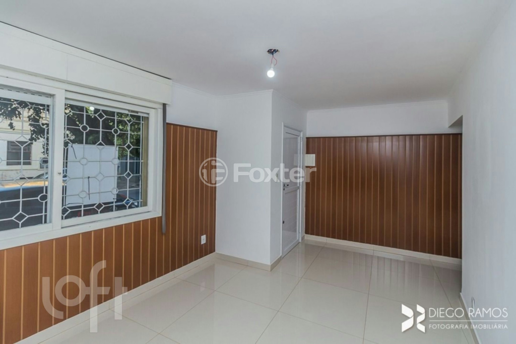 Casa à venda com 3 quartos, 252m² - Foto 2