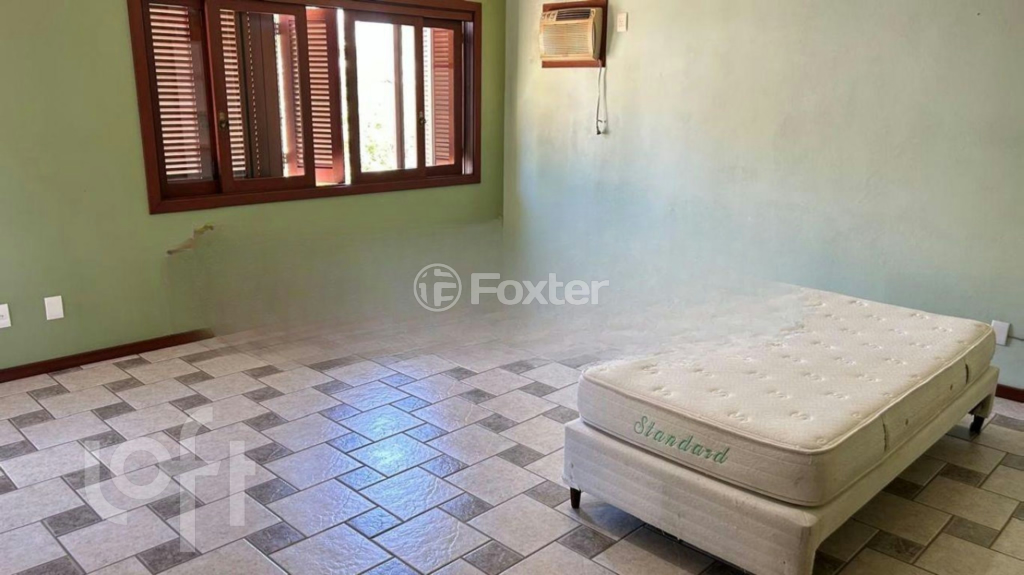 Casa à venda com 3 quartos, 250m² - Foto 11