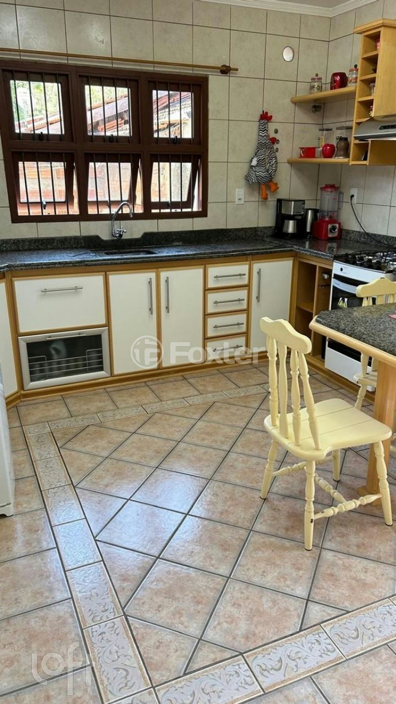 Casa à venda com 3 quartos, 250m² - Foto 6