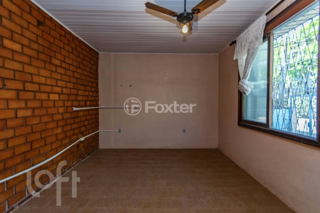 Casa à venda com 2 quartos, 120m² - Foto 1