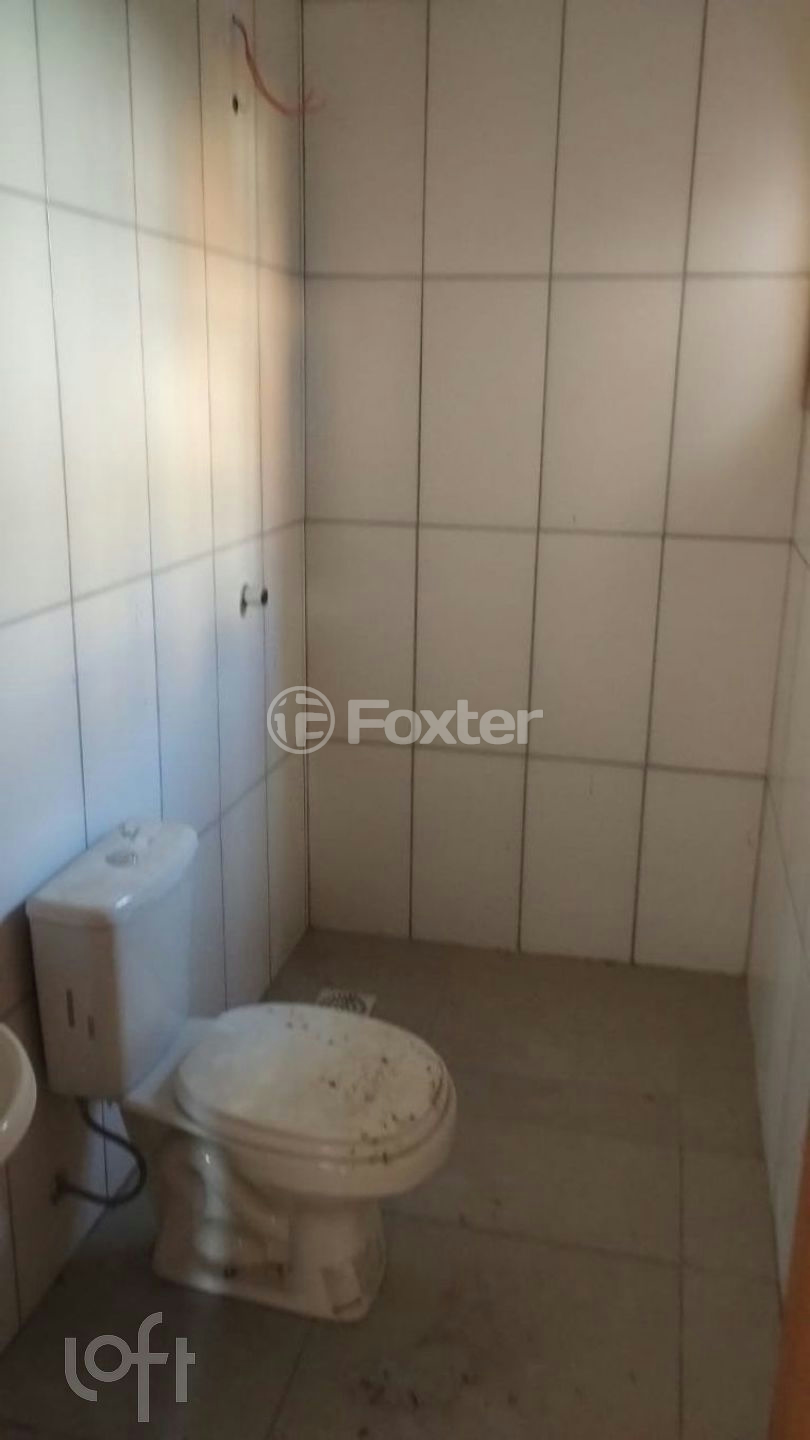 Casa à venda com 2 quartos, 55m² - Foto 2